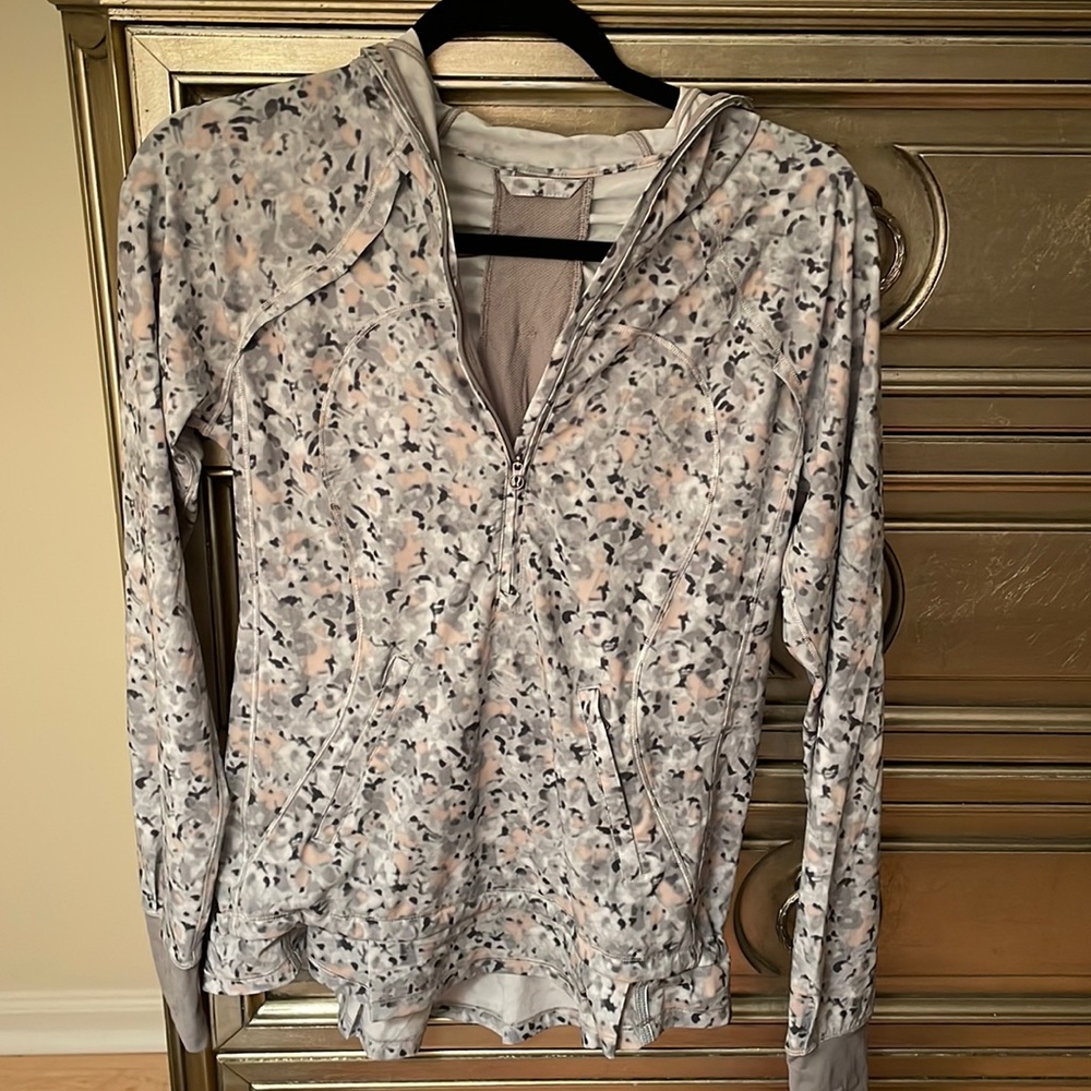 Lululemon floral running 3/4 zip up